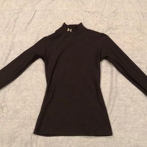 Long-sleeved fitted Under Armour ColdGear shirt